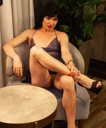 Есения, 38 лет, 1 размер груди